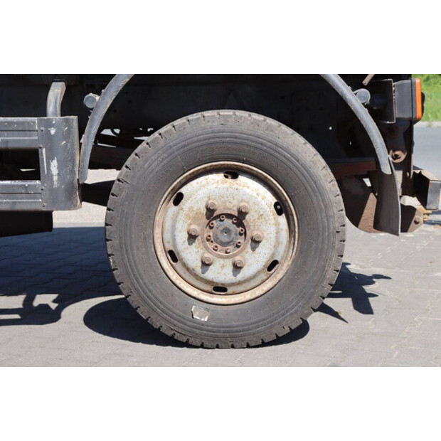 2004 Bucher BU 100-41124239