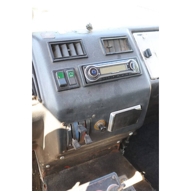 2004 Bucher BU 100-41124249