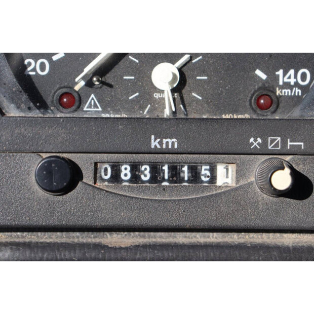 2004 Bucher BU 100-41124250
