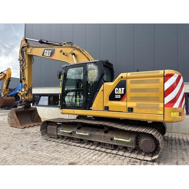 2018 Caterpillar 320-41129490