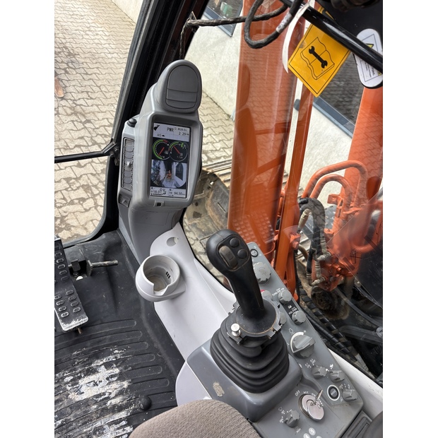 2020 Hitachi ZX210LC-6-41129536