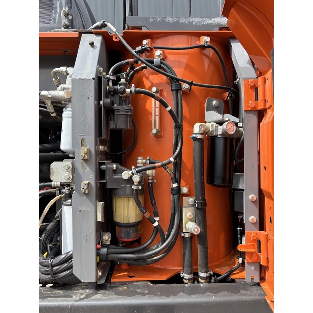 2020 Hitachi ZX210LC-6-41129544
