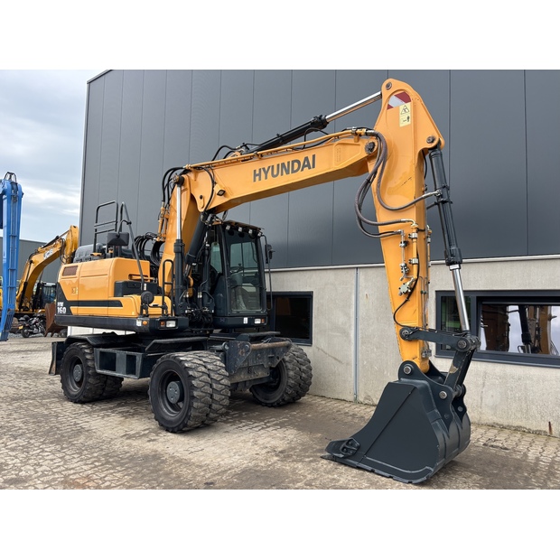 2018 Hyundai HW160-41129598