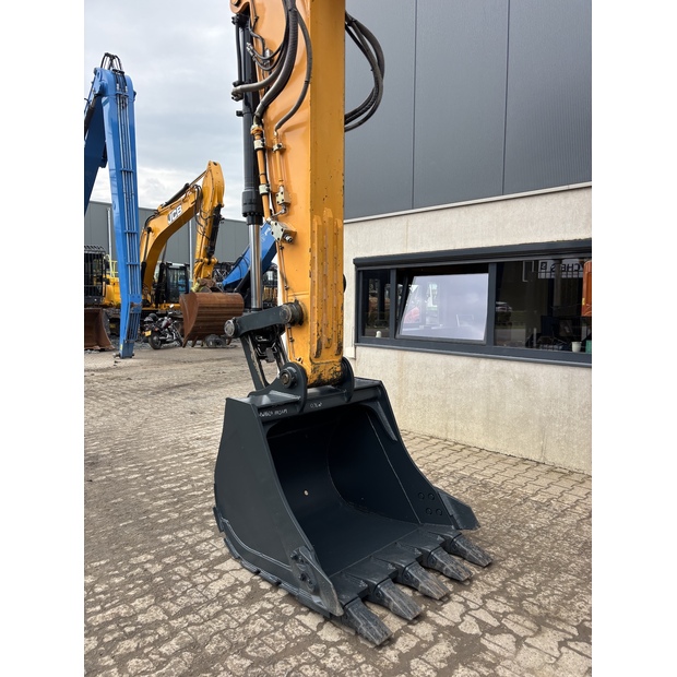 2018 Hyundai HW160-41129601