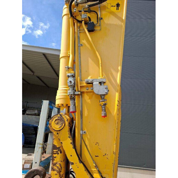 2017 Komatsu PC240LC-10-41138653