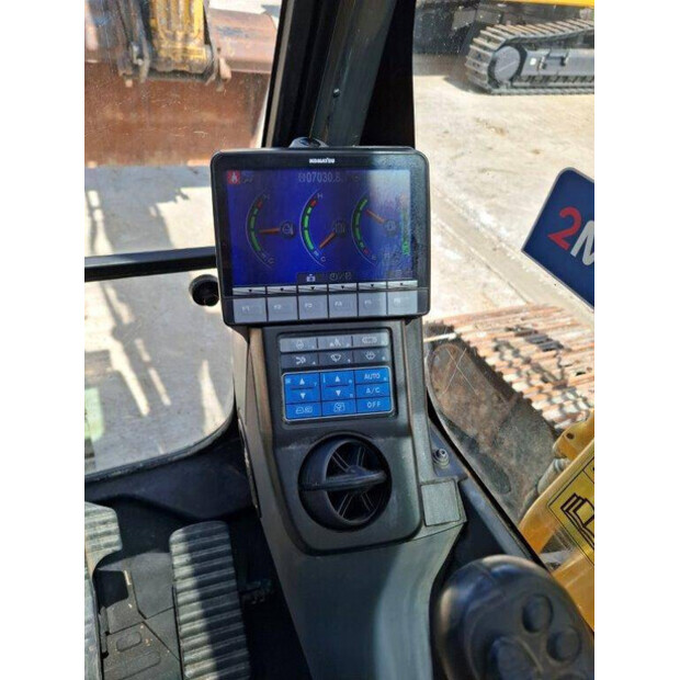 2017 Komatsu PC240LC-10-41138695