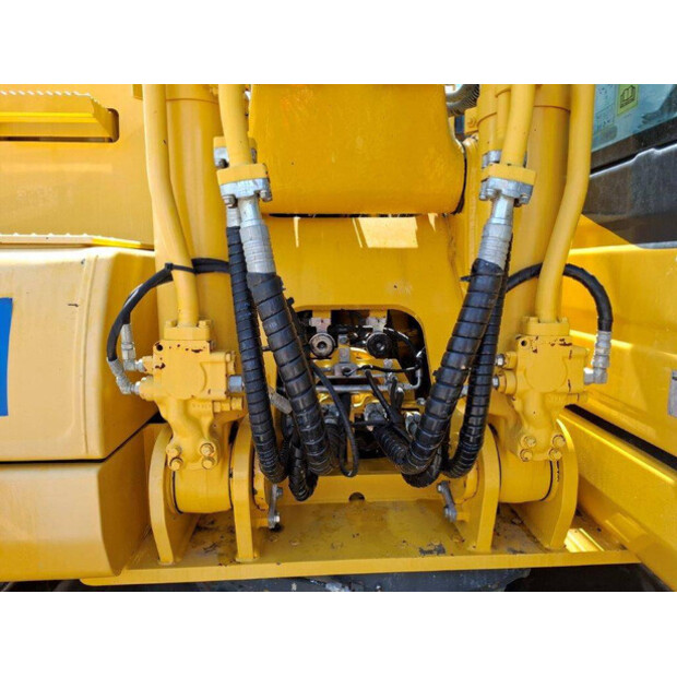 2017 Komatsu PC240LC-10-41138702