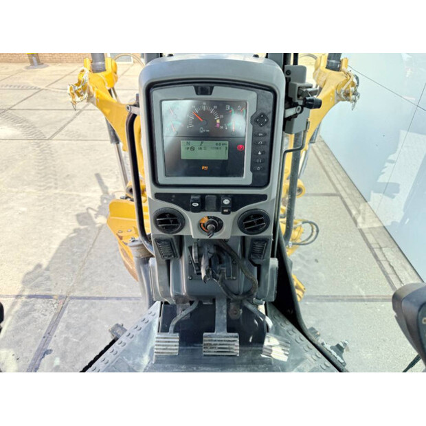 2018 Caterpillar 140M3-41138996