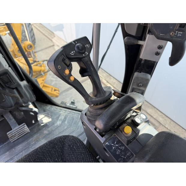 2018 Caterpillar 140M3-41138998