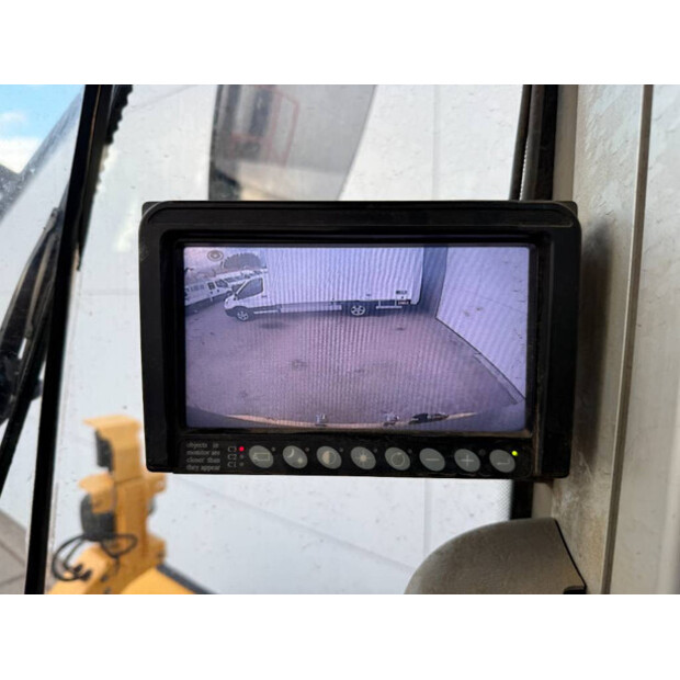 2017 Volvo L220H-41139315
