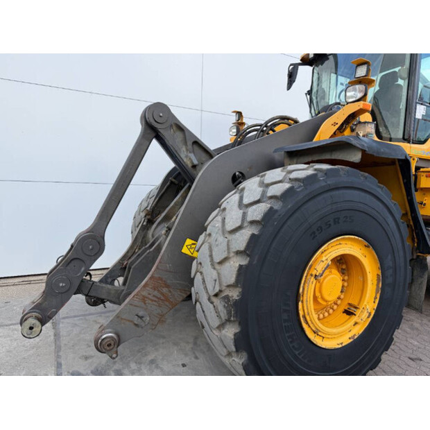 2017 Volvo L220H-41139320