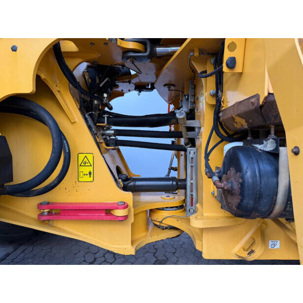 2017 Volvo L220H-41139323