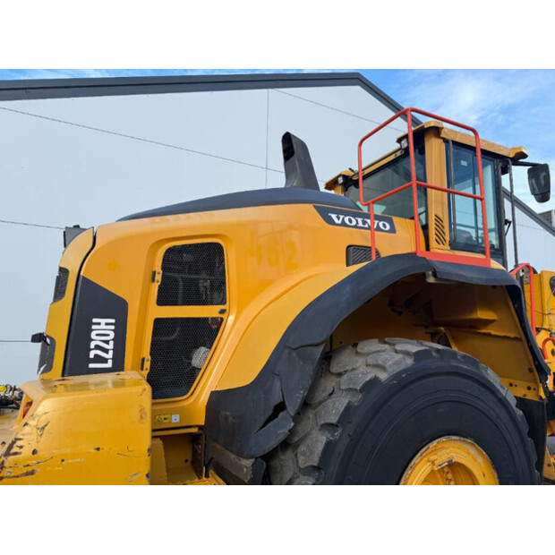 2017 Volvo L220H-41139330