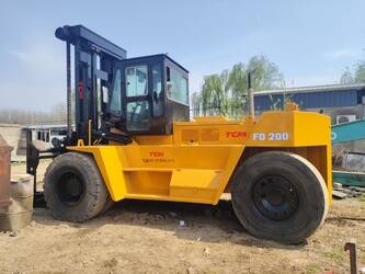 صورة ل رافعات شوكية 2021 تي سي ام FD200