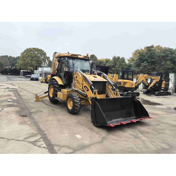 2022 كاتربيلر 428F-41140236