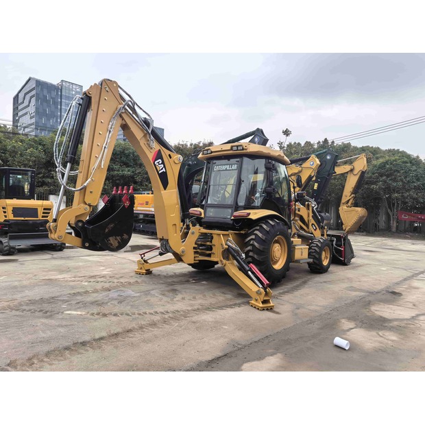 2022 كاتربيلر 428F-41140237