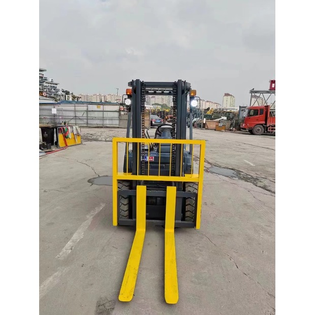 2021 Komatsu FD30-41140282