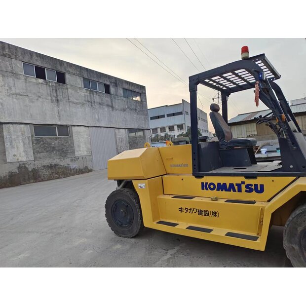 2020 كوماتسو FD15-41140290