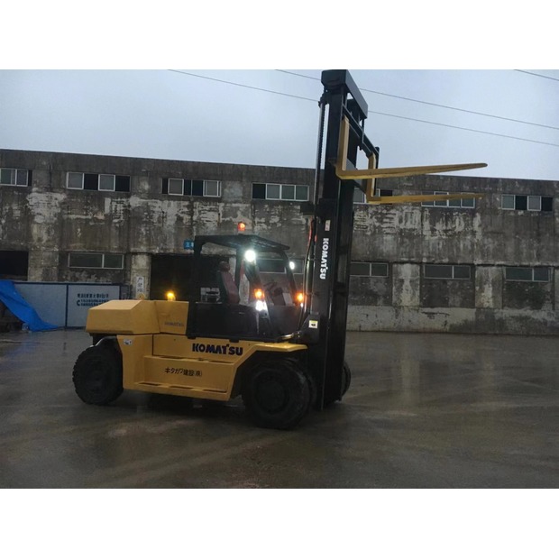2020 كوماتسو FD15-41140292