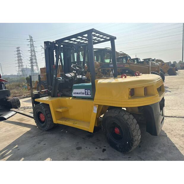 2021 كوماتسو FD70-41140296