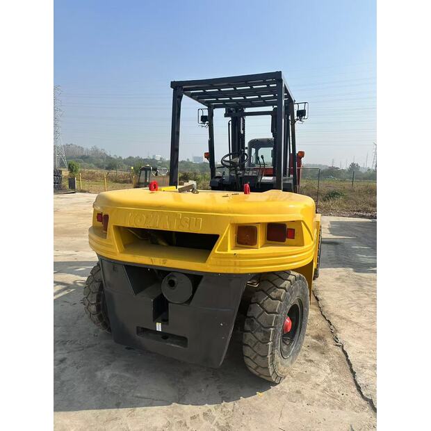 2021 كوماتسو FD70-41140297