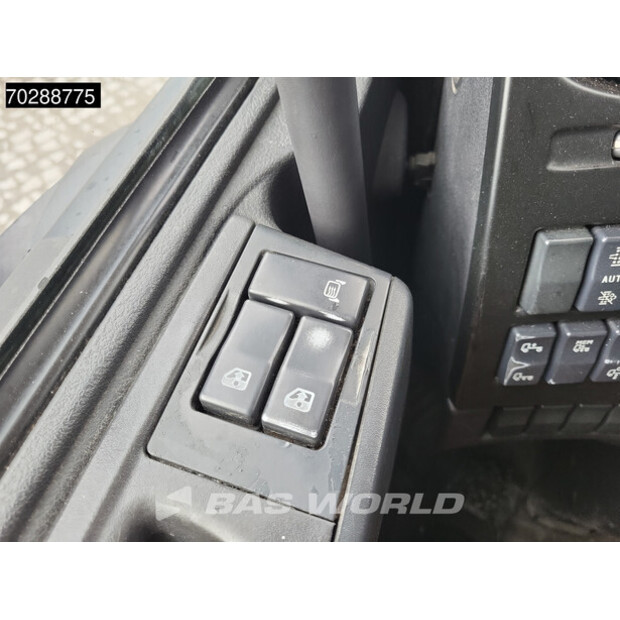 2017 Renault D210-41141329