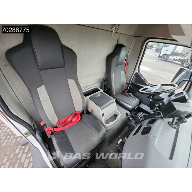 2017 Renault D210-41141332