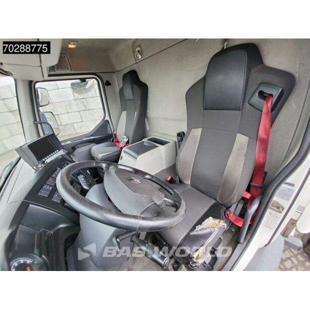 2017 Renault D210-41141333