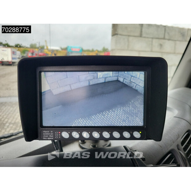 2017 Renault D210-41141336