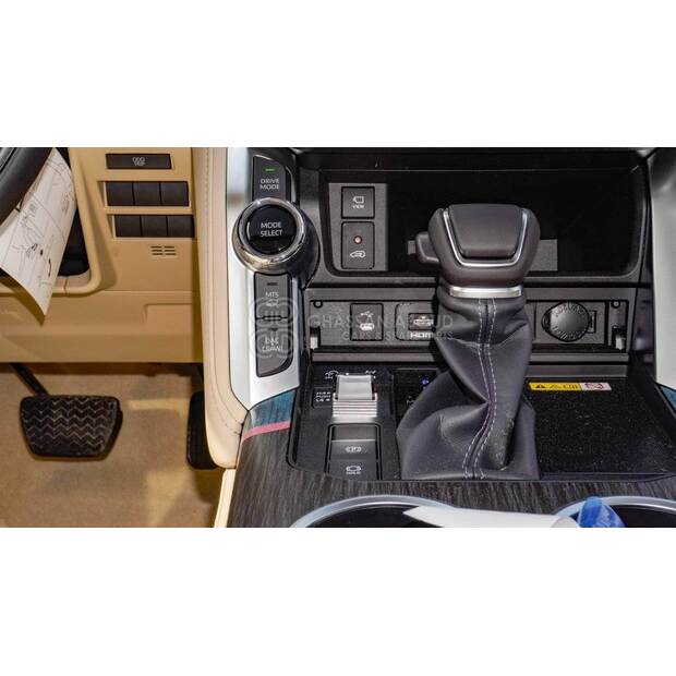 Toyota LAND CRUISER-41148563