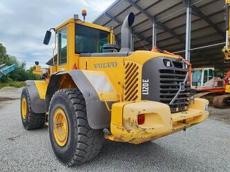 Image de CHARGEUSES SUR PNEUS 2004 Volvo L120E