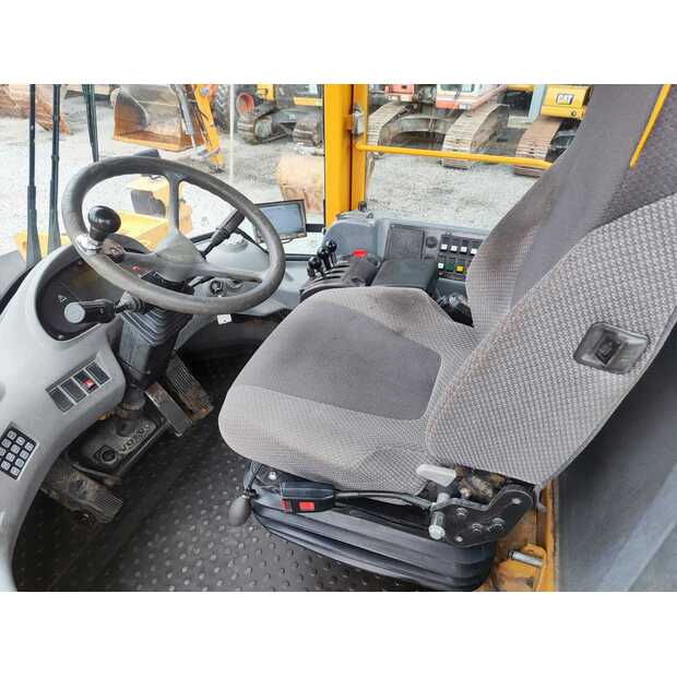 2004 فولفو L120E-41149701