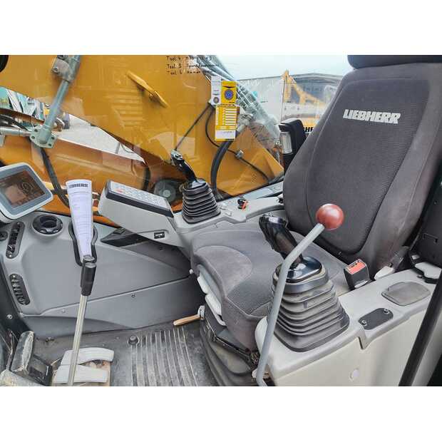 2011 ليبهير R906C-41149760