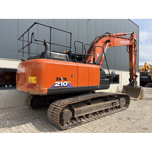 2021 Hitachi ZX210LC-6-41150174