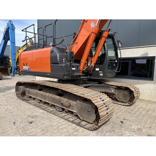 2021 Hitachi ZX210LC-6-41150179