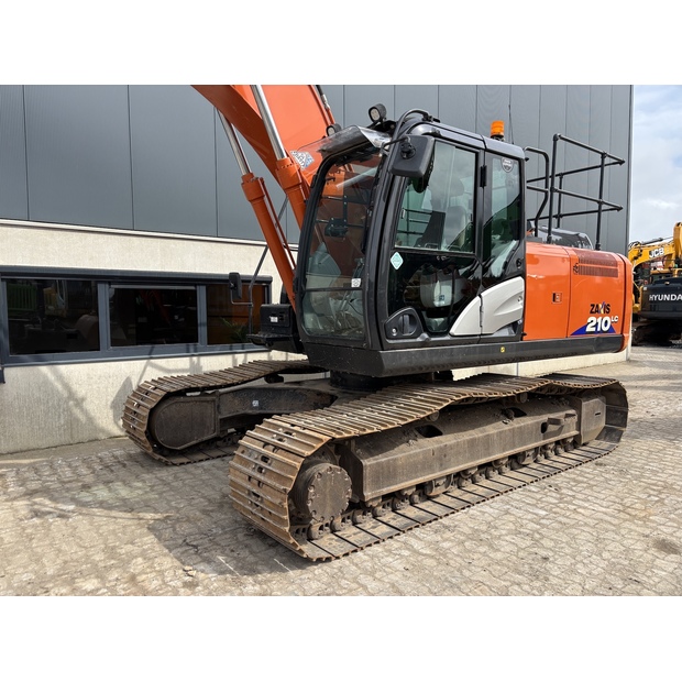 2021 Hitachi ZX210LC-6-41150184