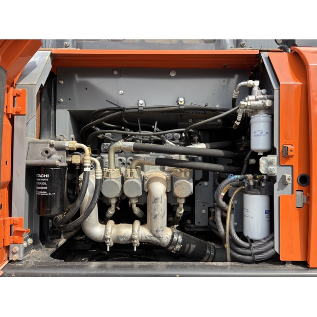 2021 Hitachi ZX210LC-6-41150194