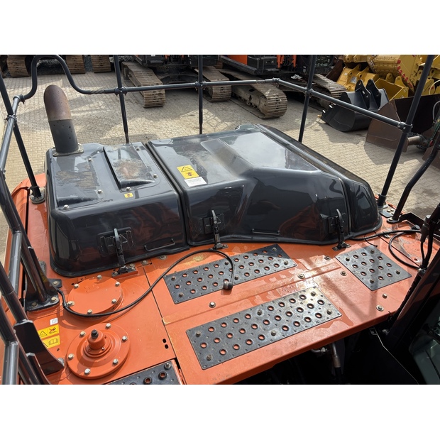 2021 Hitachi ZX210LC-6-41150202