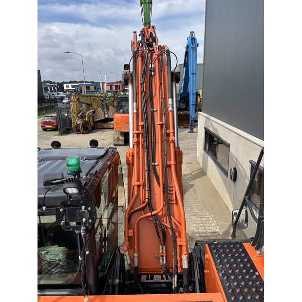 2021 Hitachi ZX210LC-6-41150205