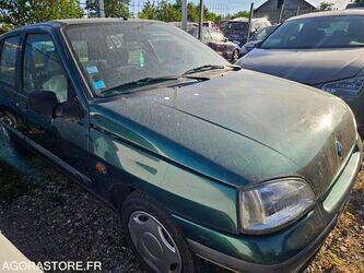 Image de 1996 Renault Clio À vendre à France