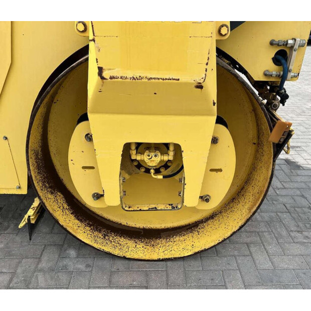 2001 BOMAG BW151AD-2-41160037