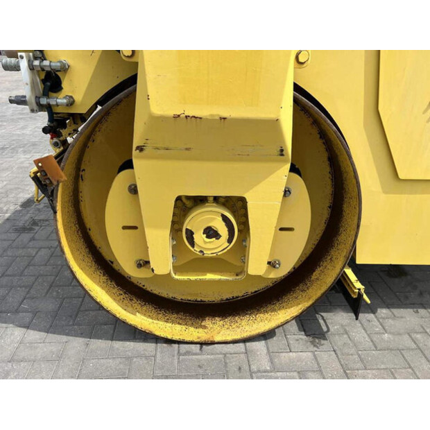 2001 BOMAG BW151AD-2-41160050