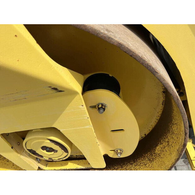 2001 BOMAG BW151AD-2-41160052