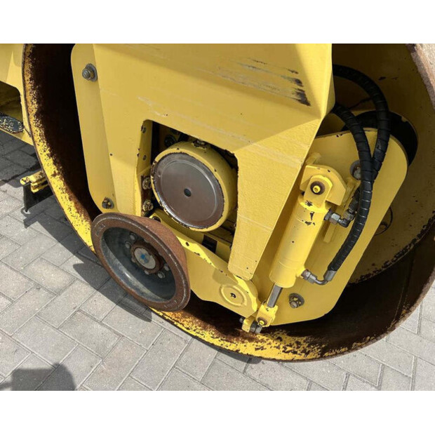 2001 BOMAG BW151AD-2-41160068