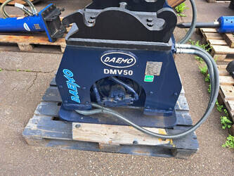 صورة ل مرفقات 2023 دايمو Compactor DMV50