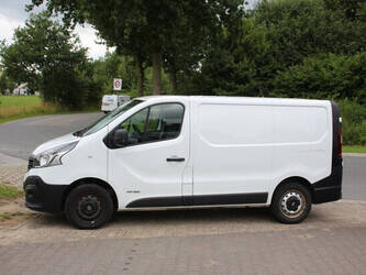 2017-renault-trafic-1299103-cover-image