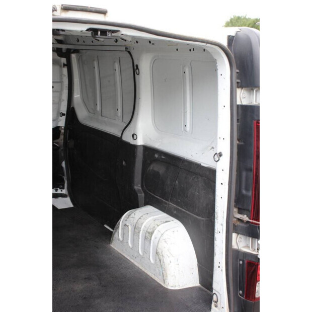 2017 Renault Trafic-41161729