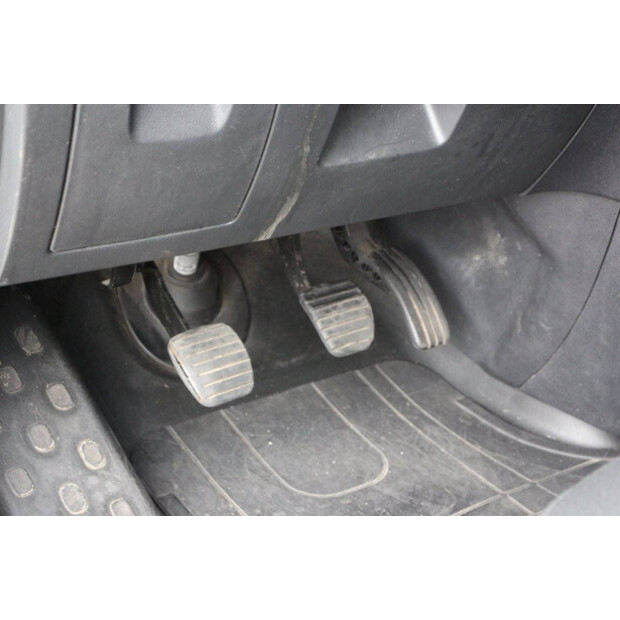 2017 Renault Trafic-41161740
