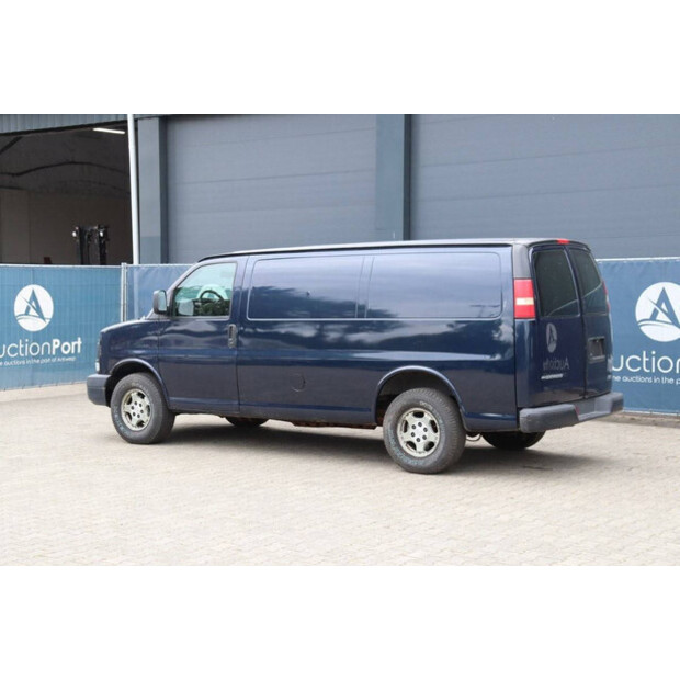Chevrolet Express Cargo Van-41161760