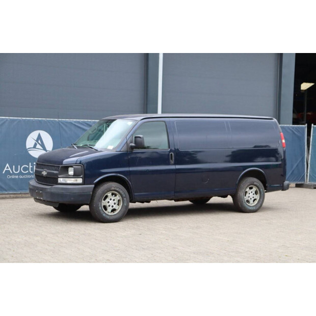 Chevrolet Express Cargo Van-41161766